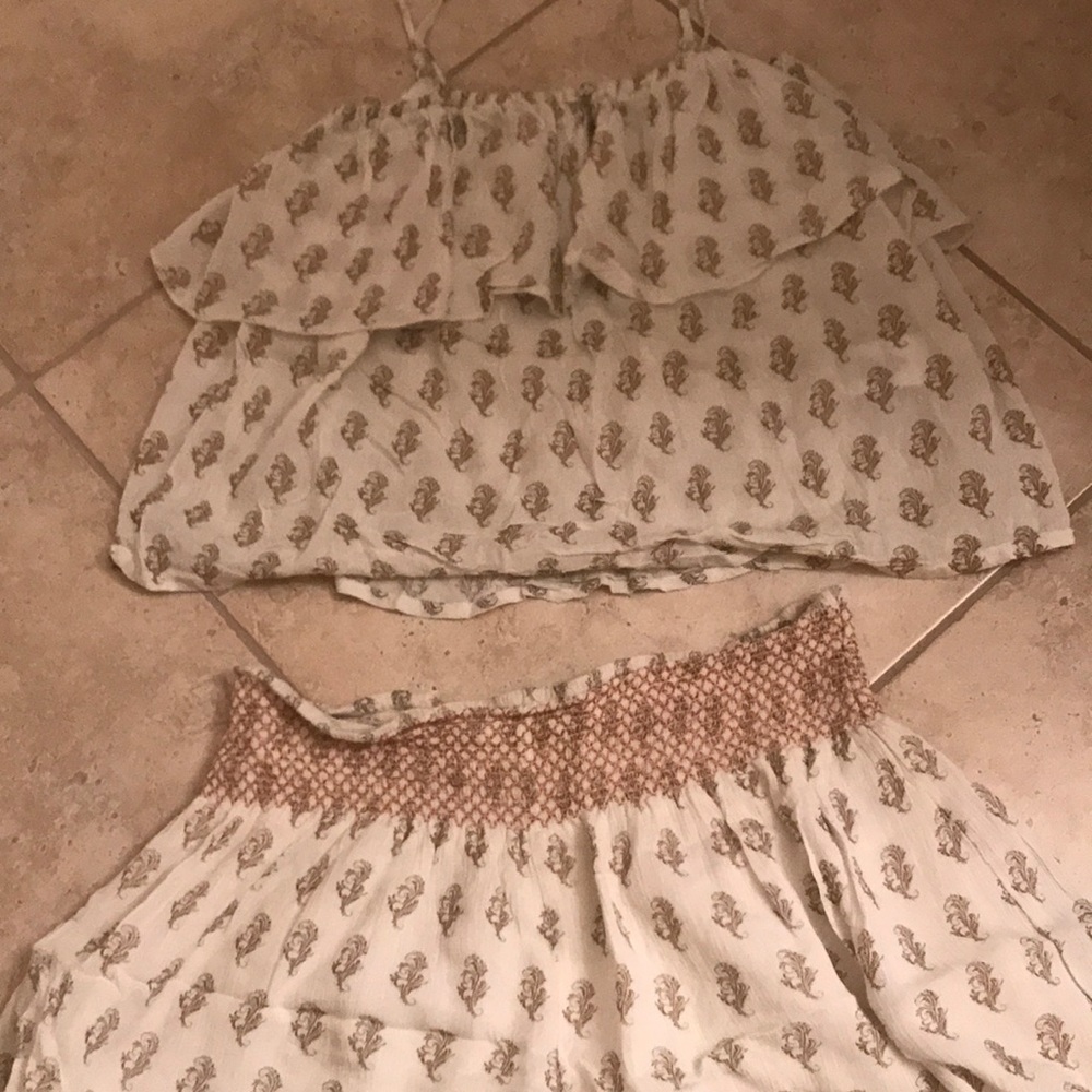 Two Piece Set With Adjustable Straps! - image 2